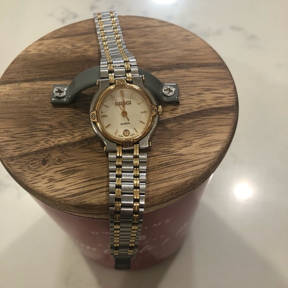 Vintage Gucci watch - Picture 2 of 9